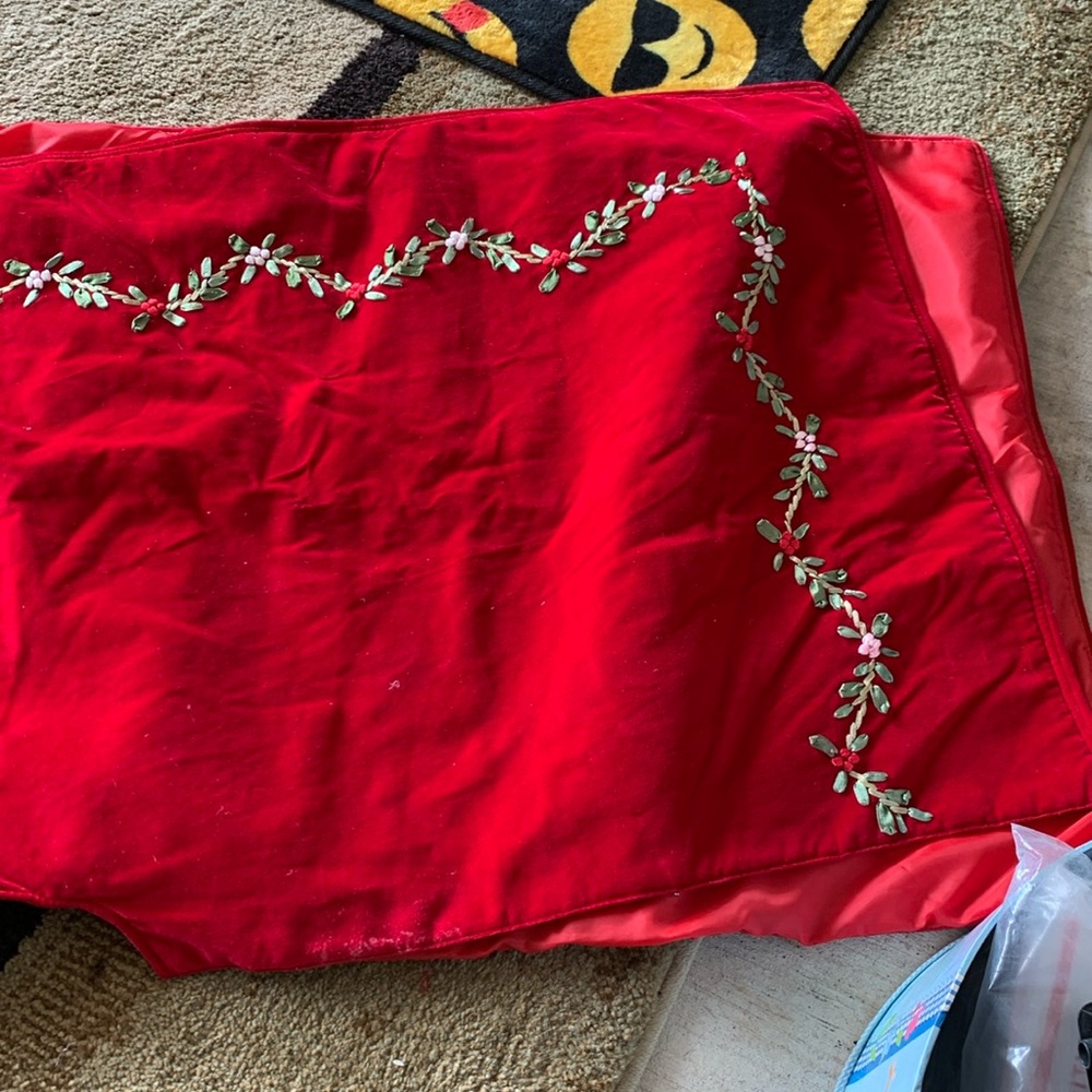 Beautiful Treeskirt